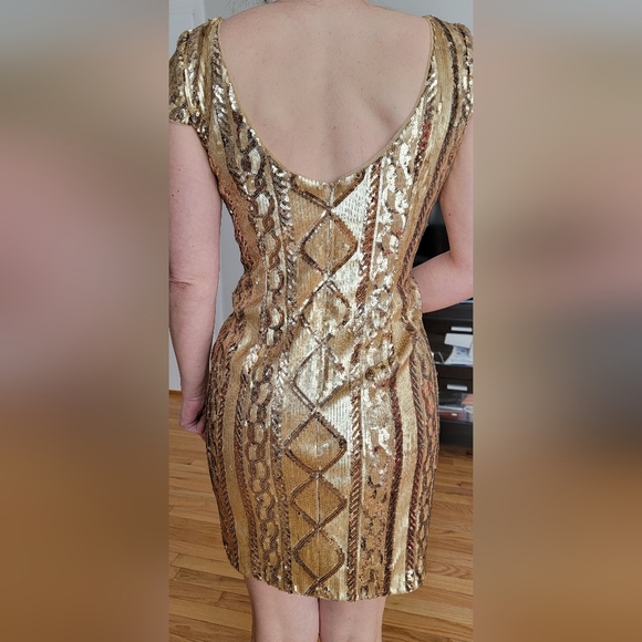 Nw Adrianna Papell Cable Knit Cap Sleeves,Gold ,Geometric Sequin Cocktail Dress - Picture 2 of 7